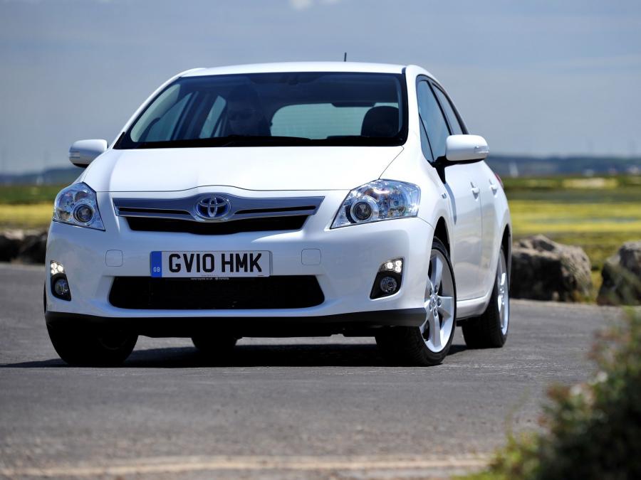  Toyota Auris HSD 2010 года  (UK) (фото 15 из 29)